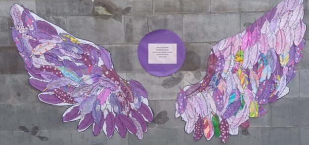 2024.11.25_MURAL PLUMAS